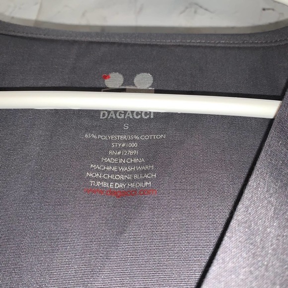 Dagacci women’s scrub tops - set of 2 (size small) - Picture 9 of 11